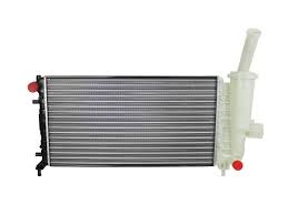 РАДИАТОР 1.2 БЕНЗИН (580×317) (NRF)