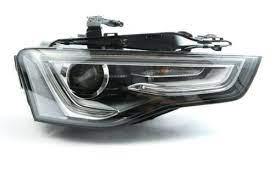 ФАР Bi-XENON С ДНЕВНИ СВЕТЛИНИ LED ЧЕРЕН (MARELLI) ДЕСЕН