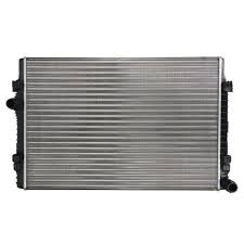 РАДИАТОР БЕНЗИН 1.8TFSi (132KW)/S3 2.0TFSi (221KW) (650x450x34)