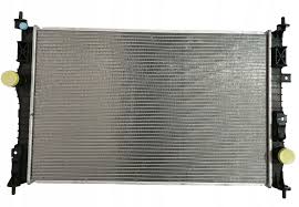 РАДИАТОР БЕНЗИН / ДИЗЕЛ (TYPE CALSONIC) (650x410x26)