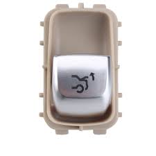 БУТОН ЗА ОТВАРЯНЕ НА БАГАЖНИК (БЕЖОВА ОСНОВА С СРЕБРИСТИ БУТОНИ) (4pin)